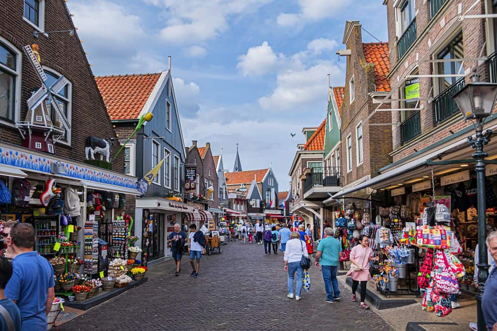 Het dorp ontdekken tijdens een bedrijfsuitje Volendam