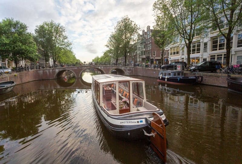 Barlotti boot achterkant Amsterdam