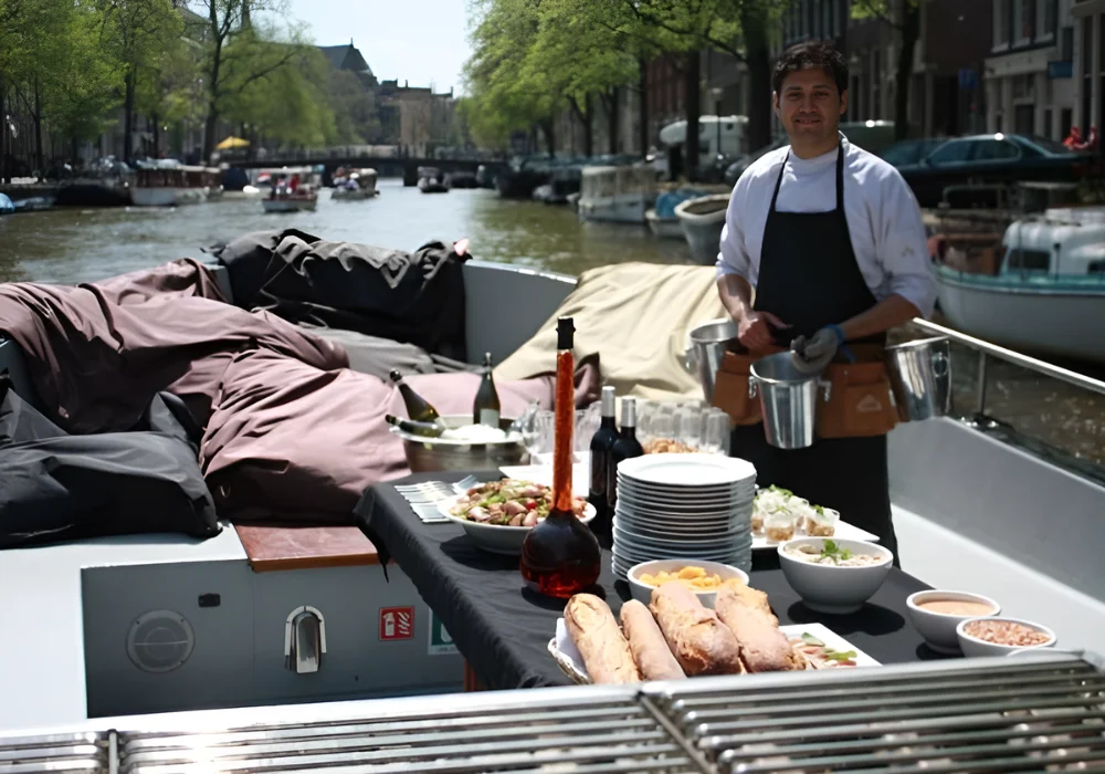Private chef on BBQ boat Amsterdam