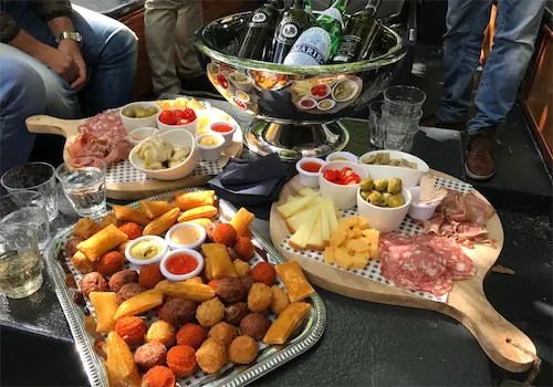 Speisemöglichkeiten beim Bootsverleih