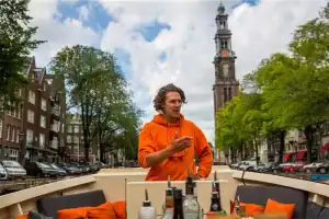 Tour guide on the Nomag Amsterdam boat