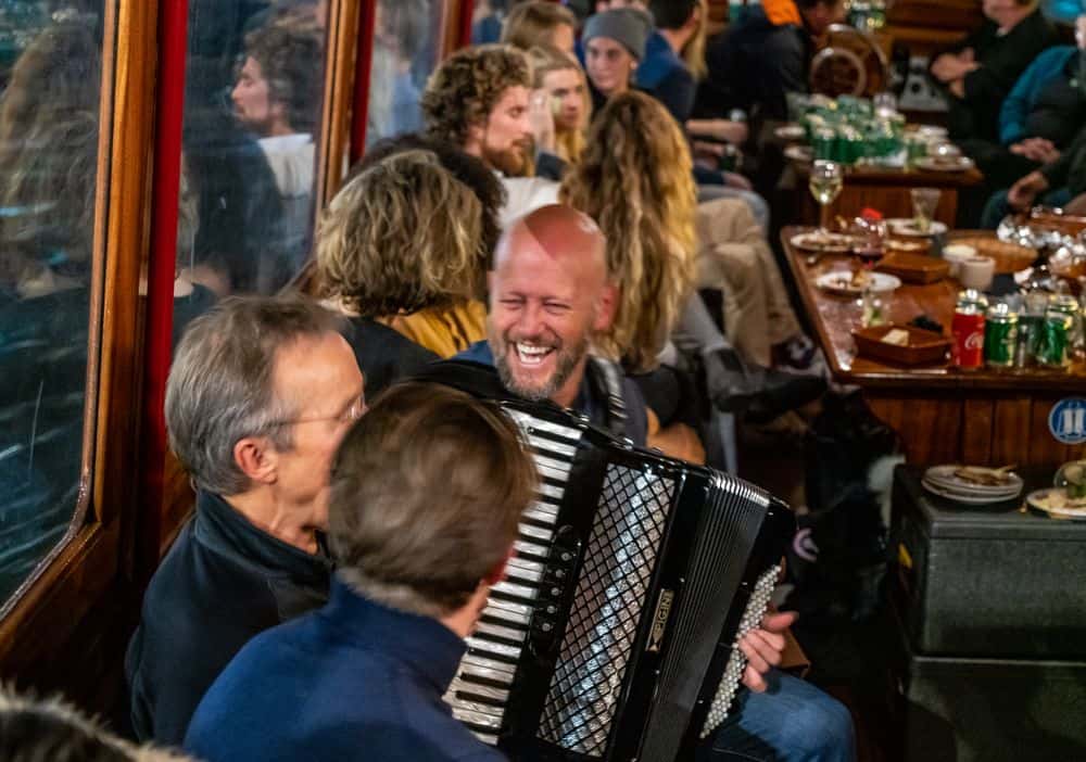 Bedrijfsfeest met accordeonist