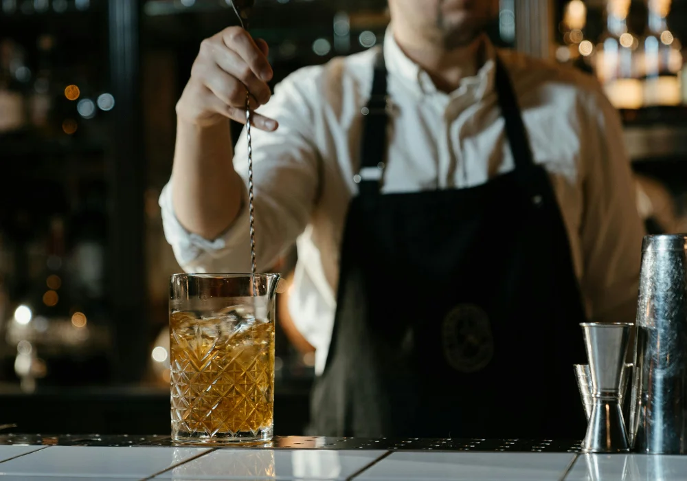 Cocktail workshop Vrijgezellenfeest Amsterdam mannen