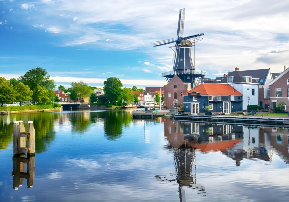 Haarlem private canal cruise windmills