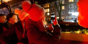Luxus-Abendfahrt auf einem Amsterdamer Salonboot – Stimmungsfoto 2