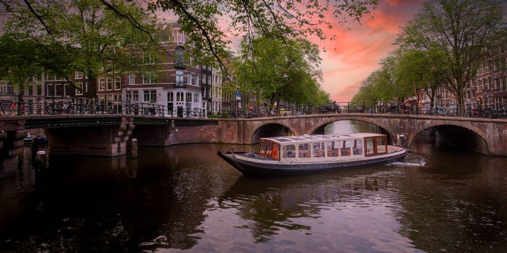 Zonsopgang ochtend rondvaart bootuitjes