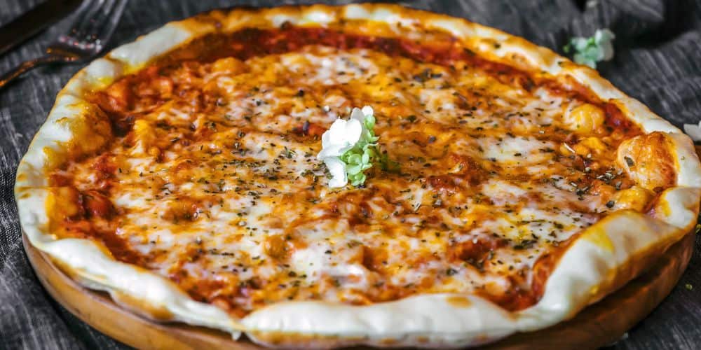 Pizza op de pizzaboot Haarlem