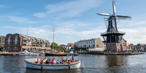 Principessa varend in de Haarlemse Grachten