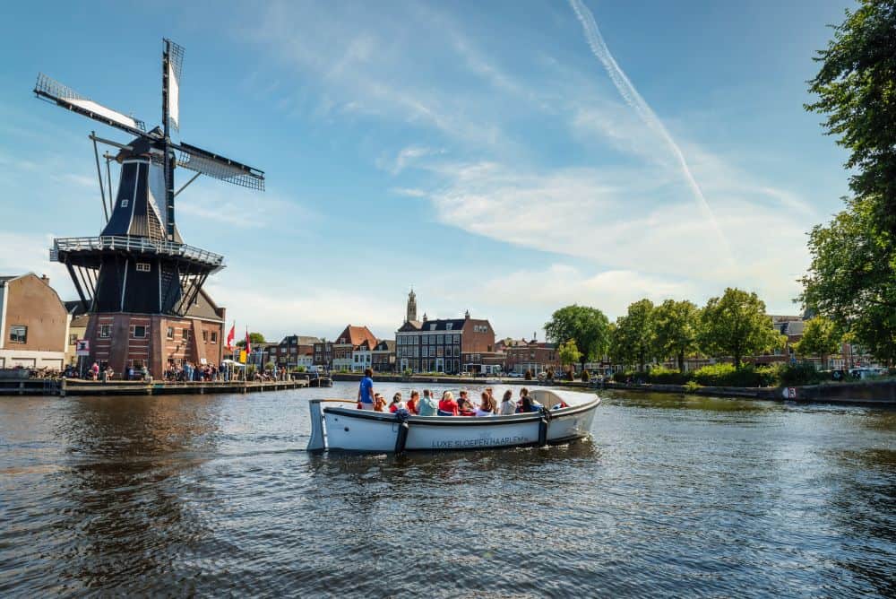 Luxe sloep in Haarlem voor Molen de Adriaan