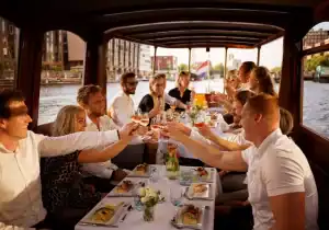 Diner boot Amsterdam