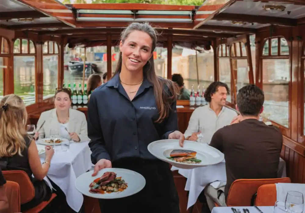 Diner cruise Amsterdam op de Amsterdamse grachten
