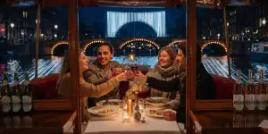 thema buffet boot light festival amsterdam