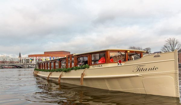 Titanic min Titanic