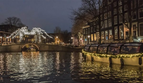 Varen Amsterdam avond min Varen Amsterdam avond